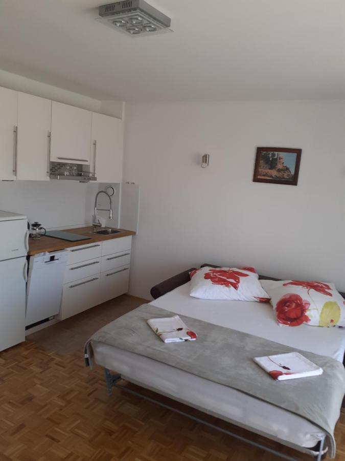 Apartmani Kramar 塞尔瑟 外观 照片